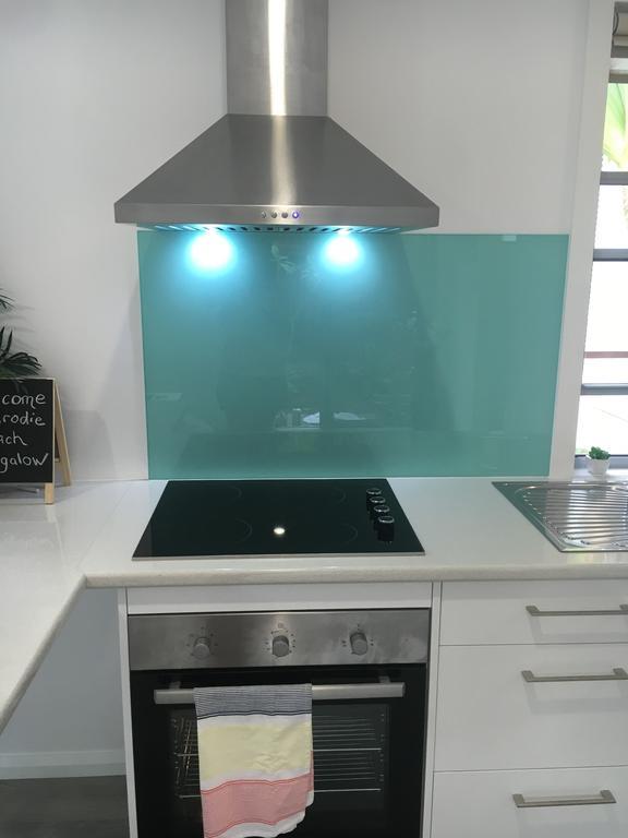 Brodie Beach Bungalow Hotel Coffs Harbour Esterno foto